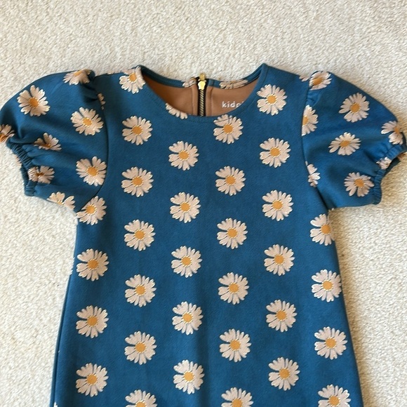 Kidpik Daisy Suedette Dress Allover Daisy Printed Knit Dress Relaxed Fit  7/8 - Picture 2 of 9